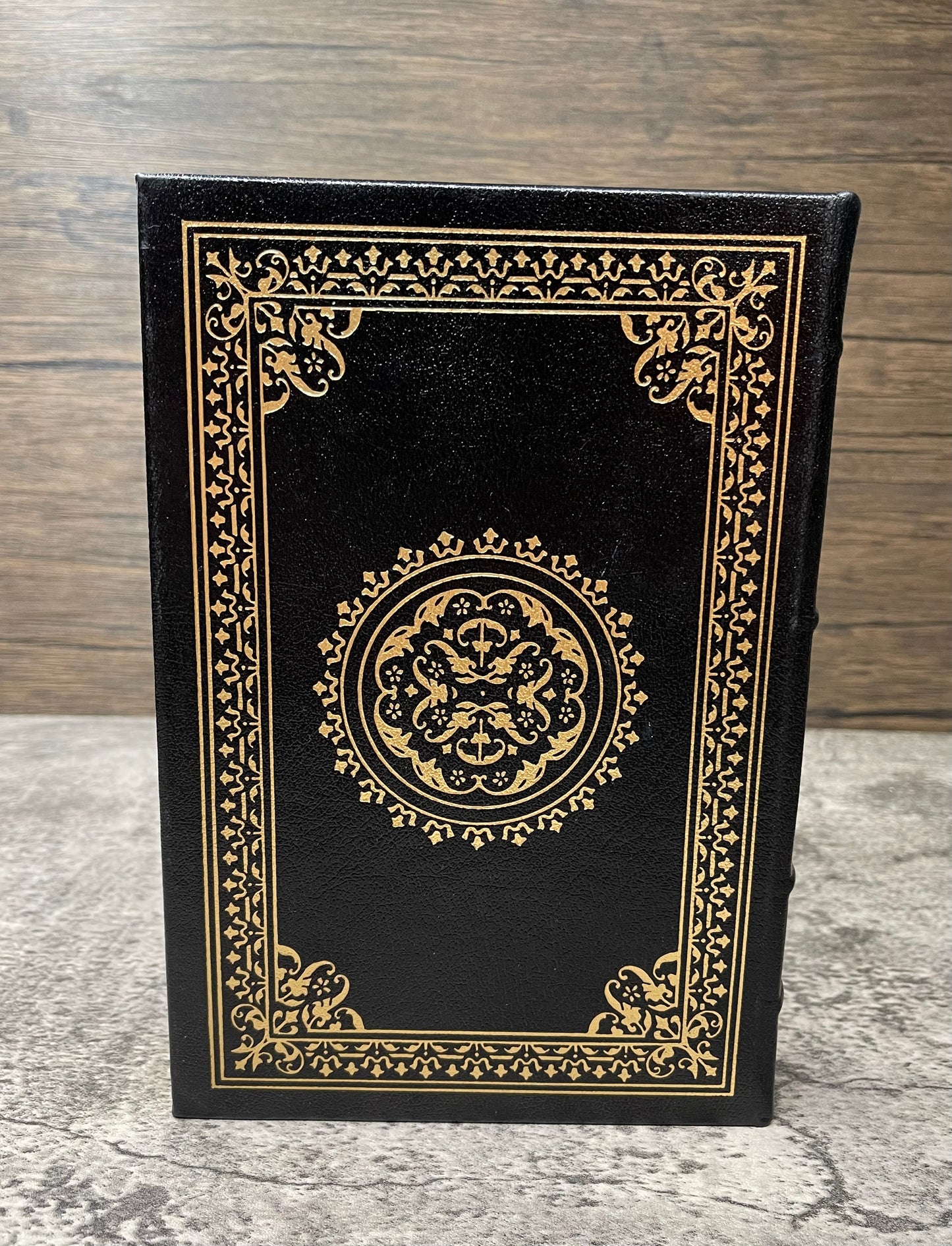 A Passage to India / Easton Press / 1992 - Precious Cache